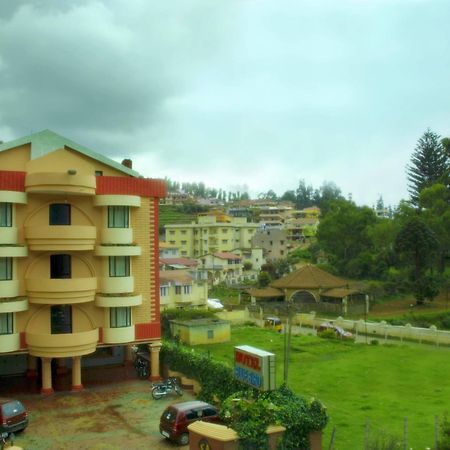 Hotel Blue Bird Ooty Eksteriør billede