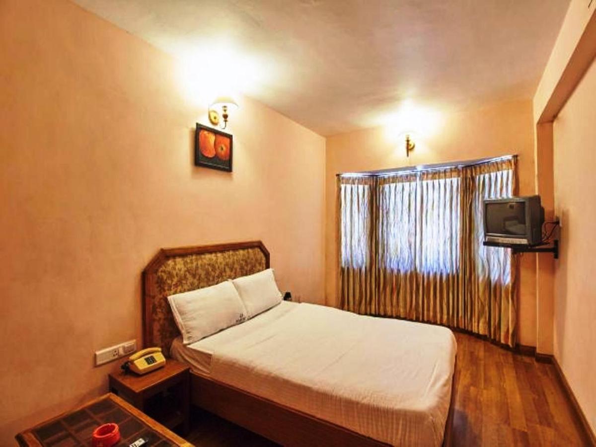 Hotel Blue Bird Ooty Eksteriør billede