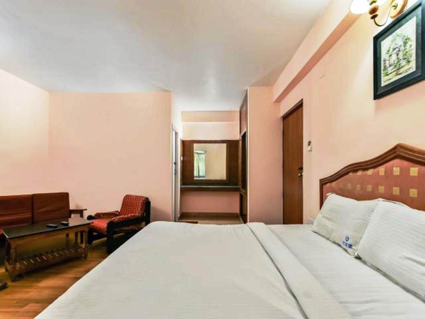Hotel Blue Bird Ooty Eksteriør billede