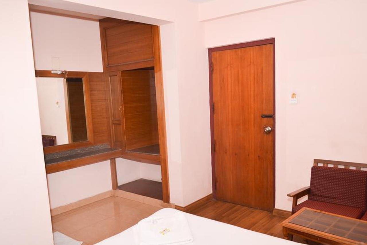 Hotel Blue Bird Ooty Eksteriør billede